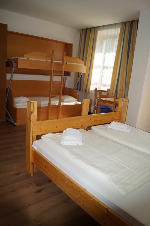 Youhey Am Wolfgangsee Hotel 2*