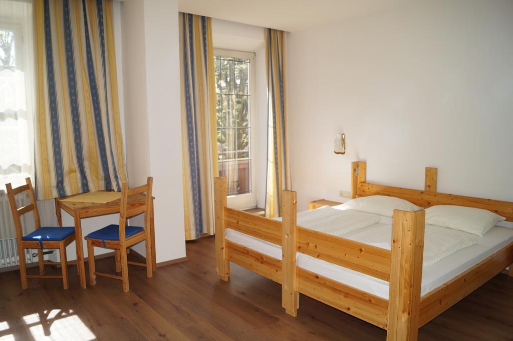 Youhey Am Wolfgangsee Hotel 2*